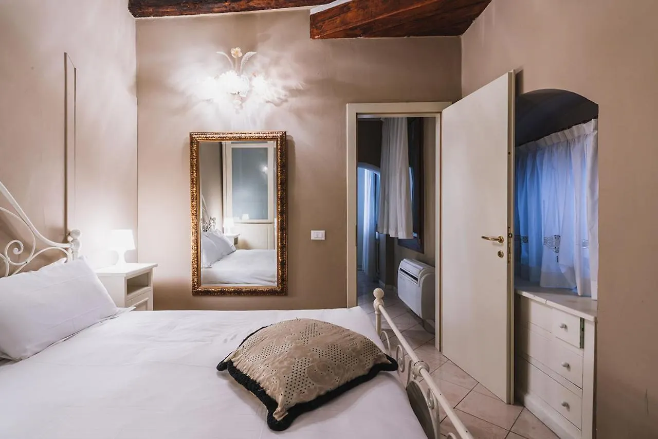 Ca' Amadi Bed & Breakfast Venice 3*,