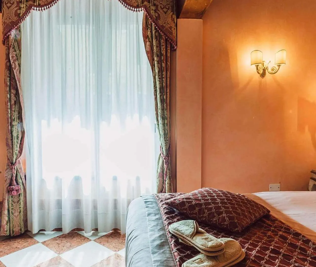 Ca' Amadi Bed & Breakfast Venice