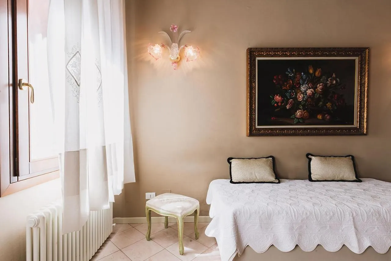 Ca' Amadi Bed & Breakfast Venice Italy