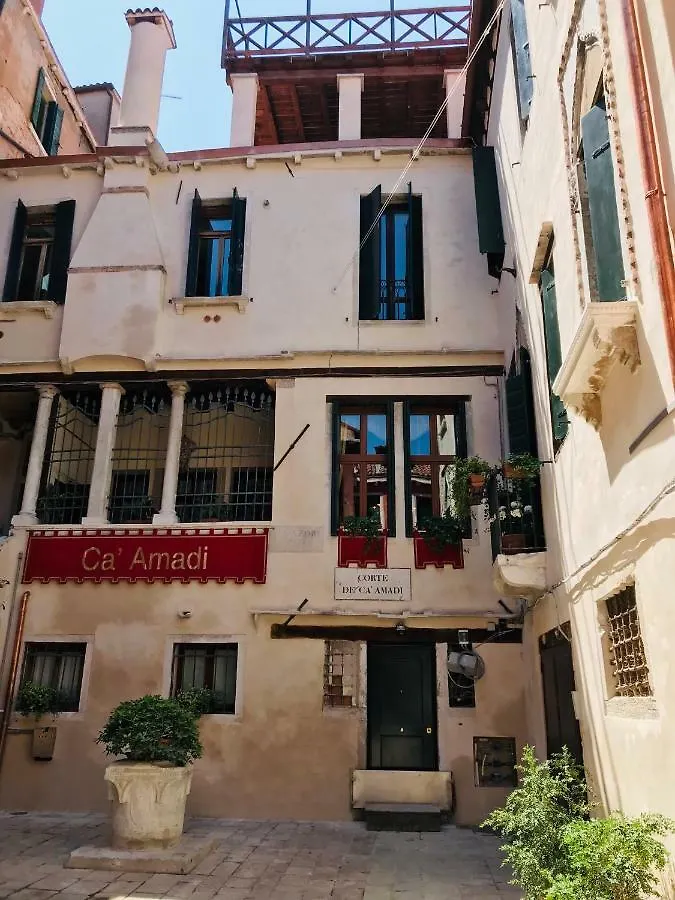 Ca' Amadi Bed & Breakfast Venice