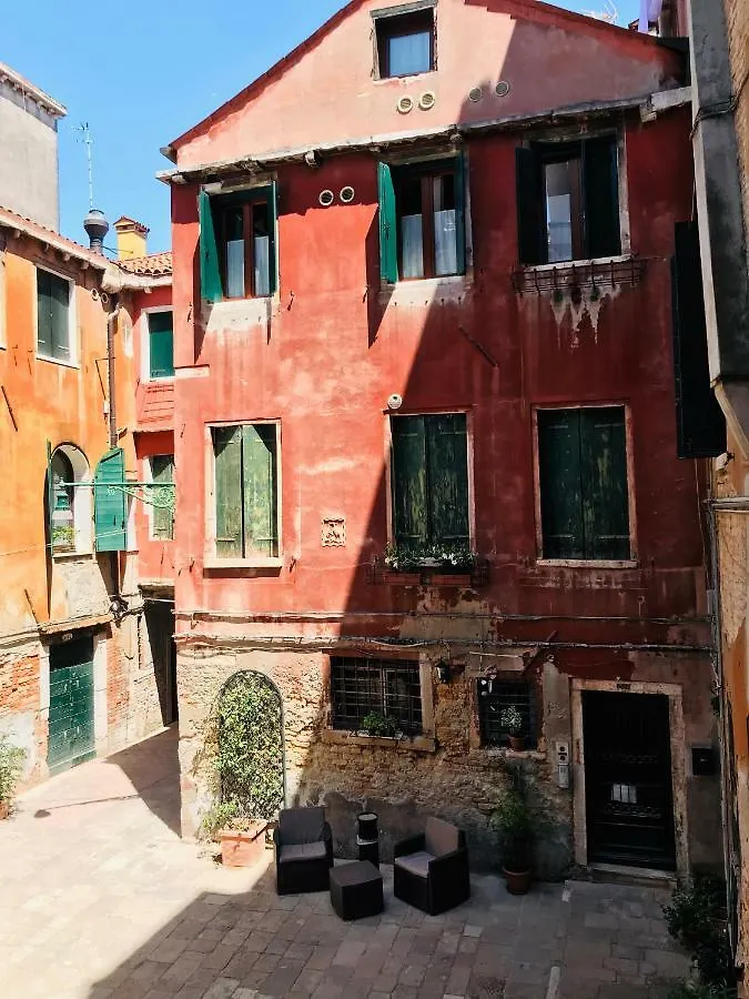 Ca' Amadi Bed & Breakfast Venedik